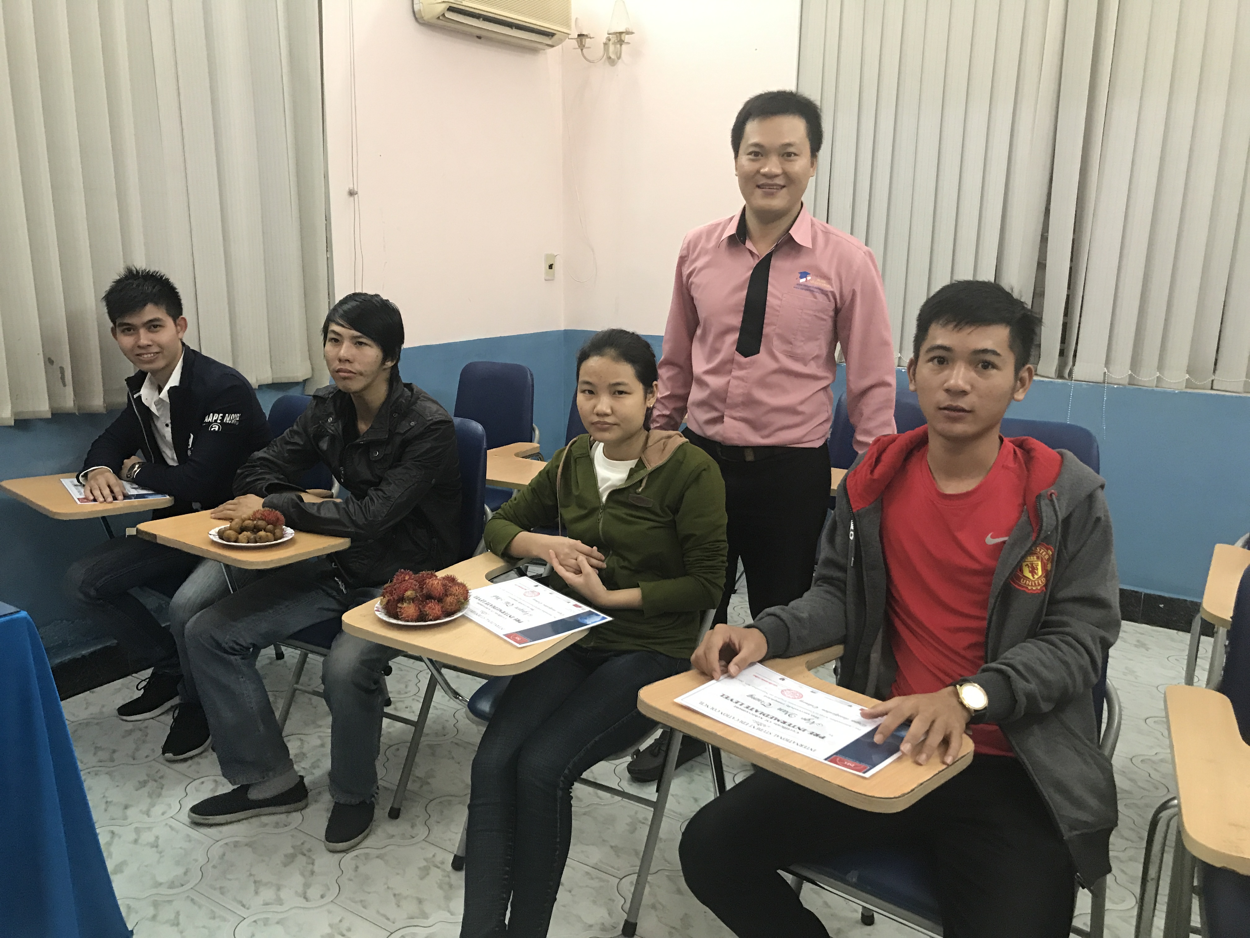 KẾT TH&Uacute;C LỚP GIAO TIẾP CĂN BẢN PRE 46