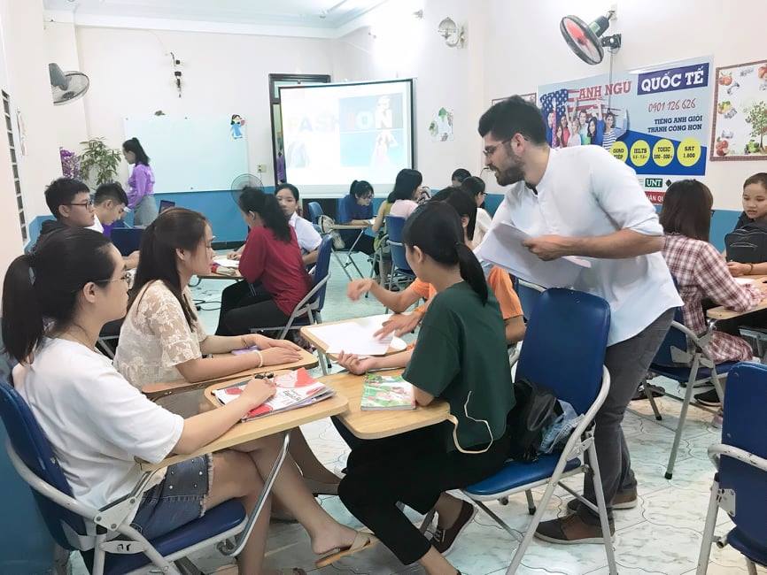 lop hoc speaking ielts